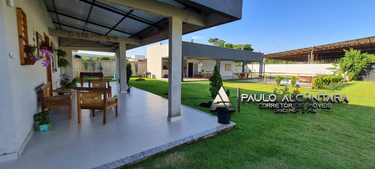Imagem Casa com 4 Quartos à Venda, 450 m² em Residencial Porto Seguro - Caratinga Imagem Casa com 4 Quartos à Venda, 450 m² em Residencial Porto Seguro - Caratinga