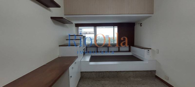 Imagem Apartamento com 3 Quartos à Venda, 221 m² em Barra Da Tijuca - Rio De Janeiro Imagem Apartamento com 3 Quartos à Venda, 221 m² em Barra Da Tijuca - Rio De Janeiro