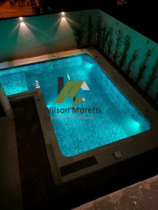 Imagem Casa com 4 Quartos à Venda, 300 m²