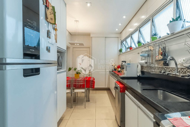 Imagem Apartamento com 3 Quartos à Venda, 143 m² em Pinheiros - São Paulo Imagem Apartamento com 3 Quartos à Venda, 143 m² em Pinheiros - São Paulo