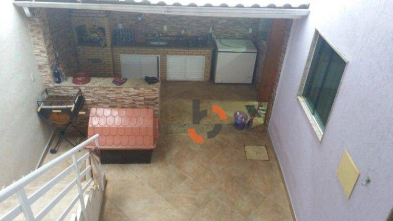 Imagem Casa com 5 Quartos à Venda, 218 m² em Califórnia - Nova Iguaçu
