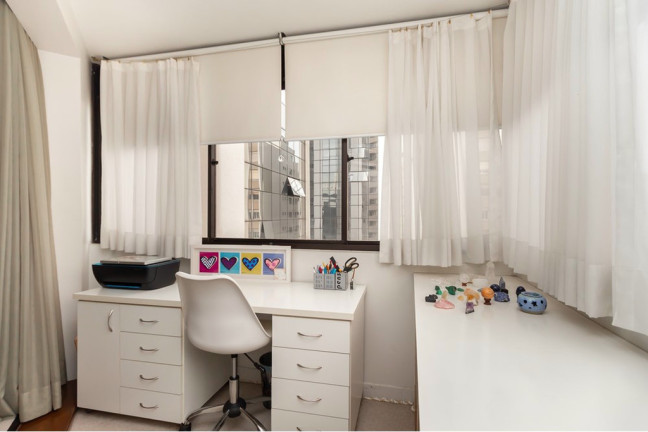 Imagem Imóvel com 3 Quartos à Venda, 112 m² em Moema - São Paulo Imagem Imóvel com 3 Quartos à Venda, 112 m² em Moema - São Paulo