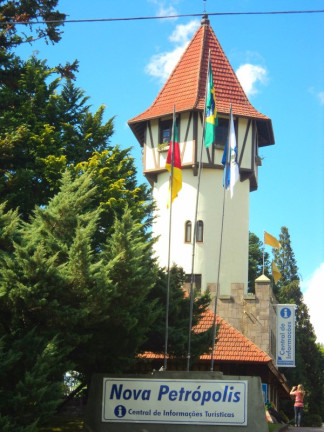 Imagem Sobrado com 2 Quartos à Venda, 121 m² em Pousada Das Neves - Nova Petrópolis
