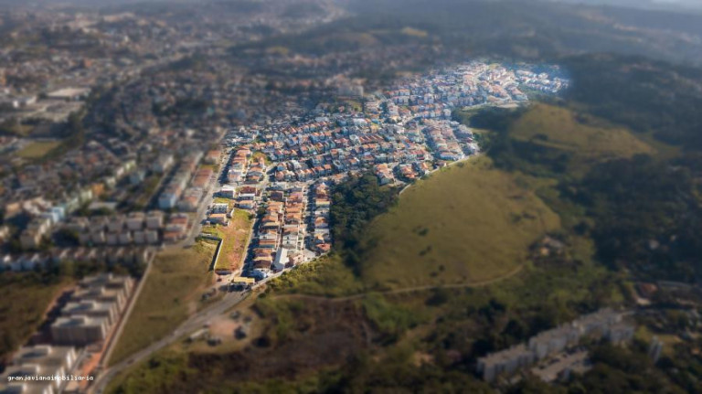 Imagem Terreno à Venda, em Vila Deste - Cotia Imagem Terreno à Venda, em Vila Deste - Cotia