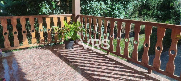 Imagem Casa com 4 Quartos à Venda, 219 m² em Albuquerque - Teresópolis Imagem Casa com 4 Quartos à Venda, 219 m² em Albuquerque - Teresópolis