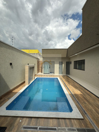 Imagem Casa com 3 Quartos à Venda, 182 m² em Residencial Barravento - Goiânia
