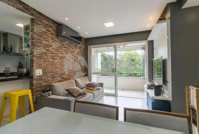 Imagem Apartamento com 2 Quartos à Venda, 68 m² em Passo Da Areia - Porto Alegre