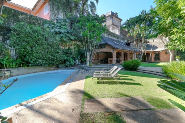 Imagem Imóvel com 5 Quartos à Venda, 984 m² em Jardim Leonor - São Paulo Imagem Imóvel com 5 Quartos à Venda, 984 m² em Jardim Leonor - São Paulo