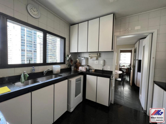 Imagem Apartamento com 3 Quartos à Venda, 220 m² em Itaim Bibi - São Paulo