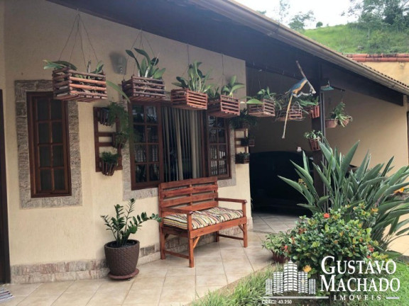 Casa com 3 Quartos à Venda, 214 m² em São Luís - Volta Redonda
