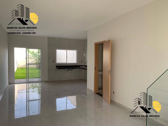Imagem Casa com 3 Quartos à Venda, 83 m² em Laranjeiras - Uberlândia Imagem Casa com 3 Quartos à Venda, 83 m² em Laranjeiras - Uberlândia