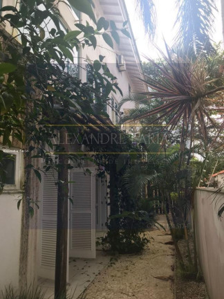 Imagem Casa com 6 Quartos à Venda, 300 m² em Maresias - São Sebastião Imagem Casa com 6 Quartos à Venda, 300 m² em Maresias - São Sebastião