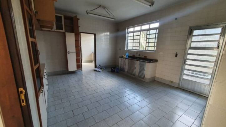 Imagem Sobrado com 2 Quartos à Venda, 813 m² em Centro - Taubaté