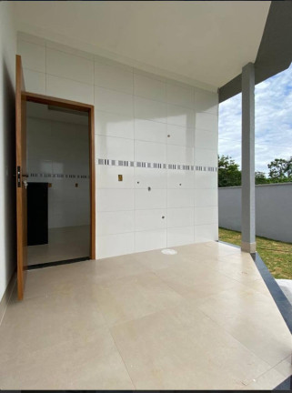Imagem Casa com 2 Quartos à Venda, 146 m² em Goiânia Imagem Casa com 2 Quartos à Venda, 146 m² em Goiânia
