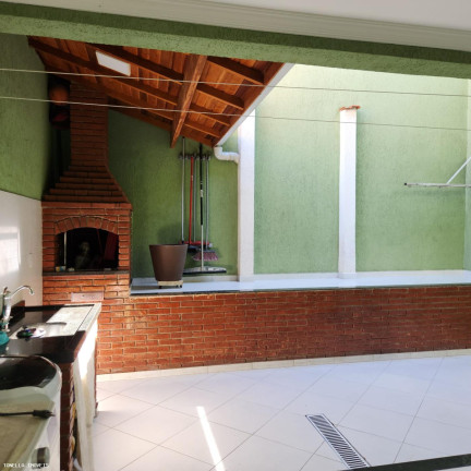 Imagem Casa com 3 Quartos à Venda, 180 m² em Quitaúna - Osasco