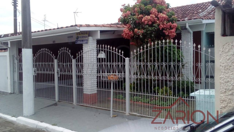 Casa com 3 Quartos à Venda,  em Parque Jaraguá - Taubaté