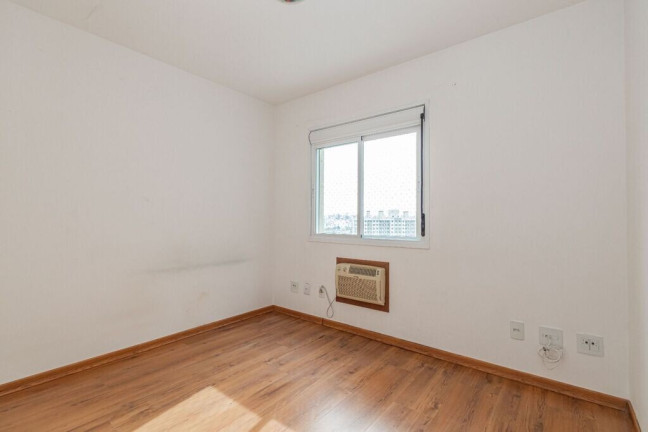 Imagem Apartamento com 3 Quartos à Venda, 90 m² em Azenha - Porto Alegre Imagem Apartamento com 3 Quartos à Venda, 90 m² em Azenha - Porto Alegre