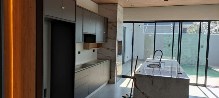 Imagem Casa com 3 Quartos à Venda, 226 m² em Jardim Higienópolis - Maringa Imagem Casa com 3 Quartos à Venda, 226 m² em Jardim Higienópolis - Maringa