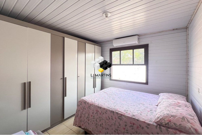 Imagem Casa com 3 Quartos à Venda, 484 m² em Niterói - Canoas Imagem Casa com 3 Quartos à Venda, 484 m² em Niterói - Canoas