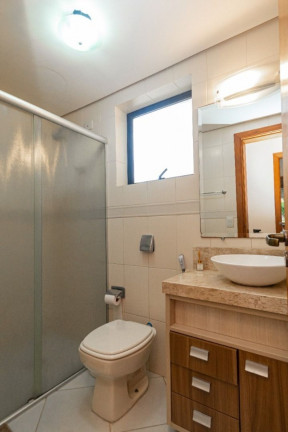 Imagem Imóvel com 3 Quartos à Venda, 100 m² em Moinhos De Vento - Porto Alegre