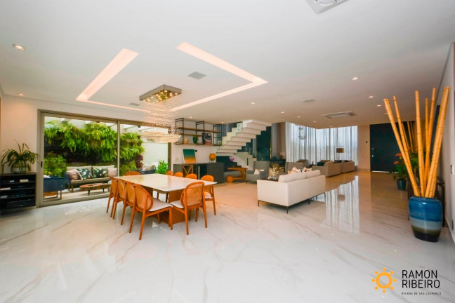 Imagem Imóvel com 6 Quartos à Venda, em Riviera - Bertioga Imagem Imóvel com 6 Quartos à Venda, em Riviera - Bertioga