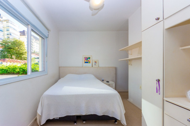 Imagem Casa com 3 Quartos à Venda, 168 m² em Vila Nova Conceição - São Paulo Imagem Casa com 3 Quartos à Venda, 168 m² em Vila Nova Conceição - São Paulo