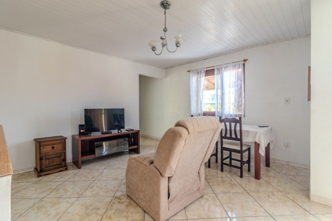 Imagem Casa com 5 Quartos à Venda, 270 m² em Sarandi - Porto Alegre Imagem Casa com 5 Quartos à Venda, 270 m² em Sarandi - Porto Alegre