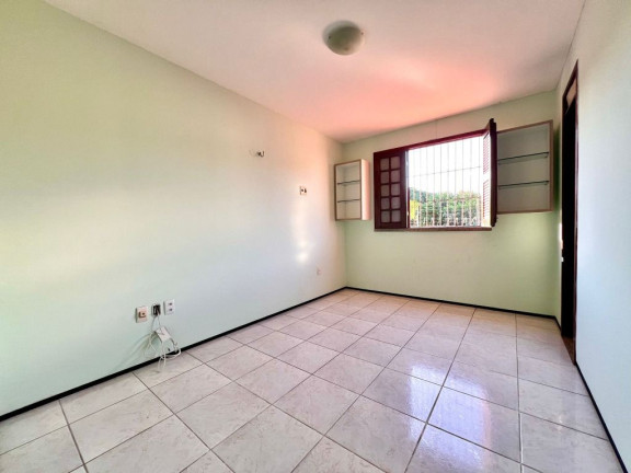 Imagem Casa com 4 Quartos à Venda, 180 m² em Sapiranga - Fortaleza Imagem Casa com 4 Quartos à Venda, 180 m² em Sapiranga - Fortaleza