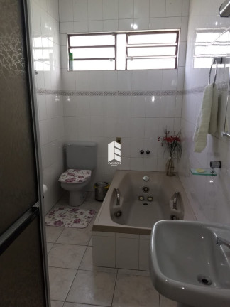 Imagem Casa com 3 Quartos à Venda, em Centro - Santa Maria Imagem Casa com 3 Quartos à Venda, em Centro - Santa Maria