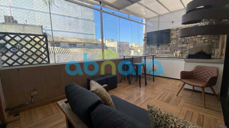 Imagem Cobertura com 2 Quartos à Venda, 83 m² em Copacabana - Rio De Janeiro Imagem Cobertura com 2 Quartos à Venda, 83 m² em Copacabana - Rio De Janeiro