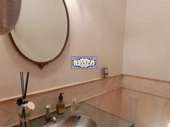 Imagem Apartamento com 3 Quartos à Venda, 206 m² em Lagoa - Rio De Janeiro Imagem Apartamento com 3 Quartos à Venda, 206 m² em Lagoa - Rio De Janeiro