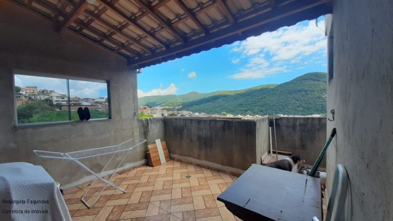 Imagem Sobrado com 2 Quartos à Venda, 130 m² em Estância São José - Poços De Caldas Imagem Sobrado com 2 Quartos à Venda, 130 m² em Estância São José - Poços De Caldas