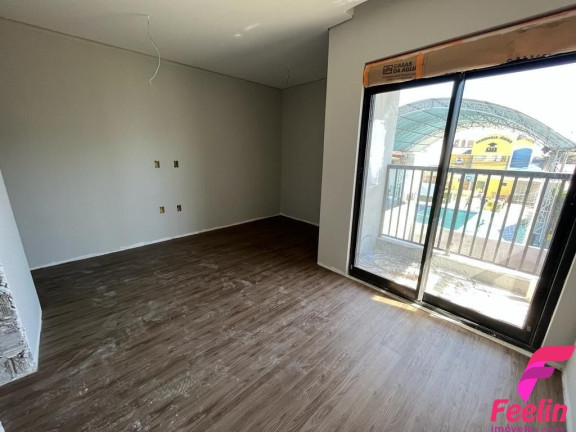 Imagem Casa com 3 Quartos à Venda, 147 m² em Carianos - Florianópolis Imagem Casa com 3 Quartos à Venda, 147 m² em Carianos - Florianópolis