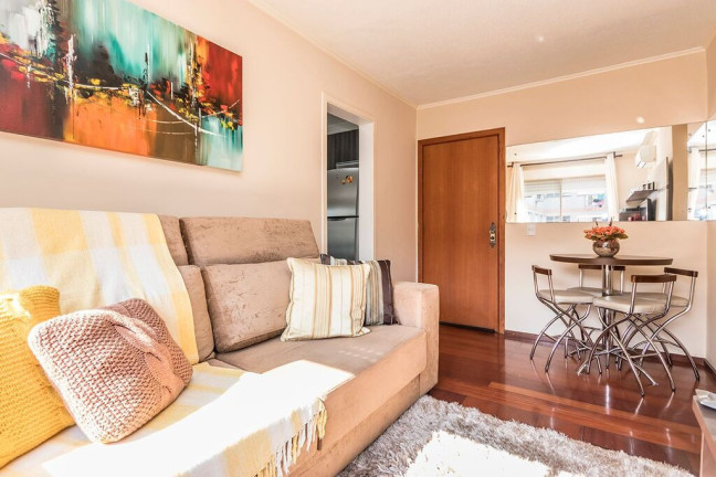 Imagem Apartamento com 2 Quartos à Venda, 52 m² em Santo Antônio - Porto Alegre Imagem Apartamento com 2 Quartos à Venda, 52 m² em Santo Antônio - Porto Alegre