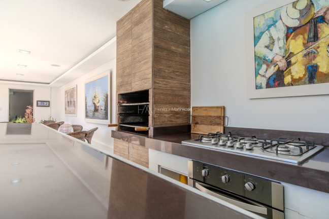 Imagem Casa com 3 Quartos à Venda, 352 m² em Mossunguê - Curitiba Imagem Casa com 3 Quartos à Venda, 352 m² em Mossunguê - Curitiba