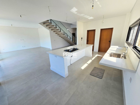 Imagem Sobrado com 5 Quartos à Venda, 312 m² em Itaguassú - Ilhabela