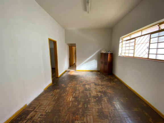 Imagem Casa com 2 Quartos à Venda, 351 m² em Centro - Taubaté Imagem Casa com 2 Quartos à Venda, 351 m² em Centro - Taubaté