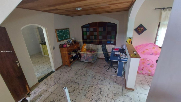 Imagem Casa com 3 Quartos à Venda, 288 m² em Itatinga - São Sebastião