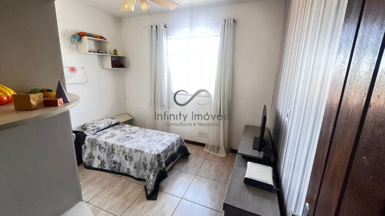 Imagem Casa com 3 Quartos à Venda, 552 m² em Célvia - Vespasiano