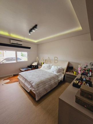 Imagem Casa com 3 Quartos à Venda, 228 m² em Ingleses Do Rio Vermelho - Florianópolis