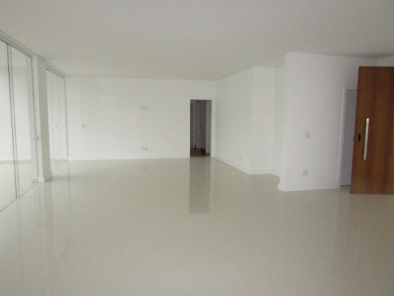 Imagem Casa com 3 Quartos à Venda, 600 m² em Itapeva - Votorantim Imagem Casa com 3 Quartos à Venda, 600 m² em Itapeva - Votorantim