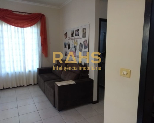 Imagem Casa com 4 Quartos à Venda, 261 m² em América - Joinville
