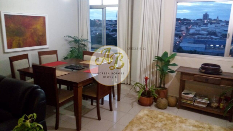 Imagem Apartamento com 3 Quartos à Venda, 96 m² em Centro - Franca