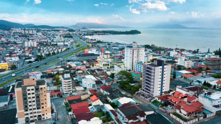 Imagem Apartamento com 2 Quartos à Venda, 137 m² em Barreiros - São José Imagem Apartamento com 2 Quartos à Venda, 137 m² em Barreiros - São José