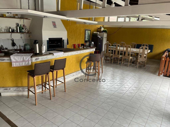 Imagem Casa com 6 Quartos à Venda, 411 m² em Trindade - Florianópolis Imagem Casa com 6 Quartos à Venda, 411 m² em Trindade - Florianópolis