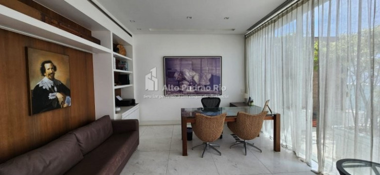 Imagem Cobertura com 4 Quartos à Venda, 600 m² em Copacabana - Rio De Janeiro Imagem Cobertura com 4 Quartos à Venda, 600 m² em Copacabana - Rio De Janeiro