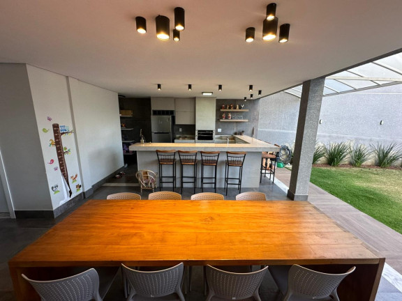 Imagem Casa com 4 Quartos à Venda, 400 m² em Cabral - Contagem Imagem Casa com 4 Quartos à Venda, 400 m² em Cabral - Contagem