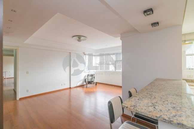 Imagem Apartamento com 2 Quartos à Venda, 88 m² em Moinhos De Vento - Porto Alegre Imagem Apartamento com 2 Quartos à Venda, 88 m² em Moinhos De Vento - Porto Alegre