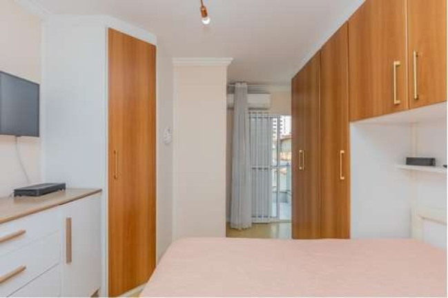 Imagem Casa com 6 Quartos à Venda, 226 m² em Vila Bertioga - São Paulo