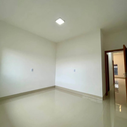Imóvel com 
            	3             Quartos à Venda, 95 m² em 
            	Boa Vista             - 
            	Senador Canedo            